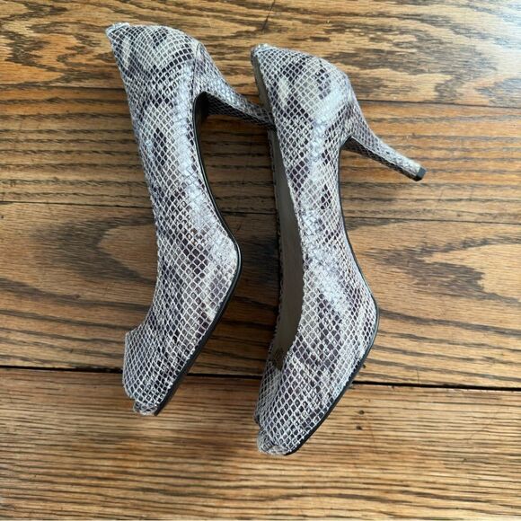Michael Michael Kors Peep-Toe Leather Snakeskin Print Heels Gray – Size 9.5‎ M - Picture 3 of 9